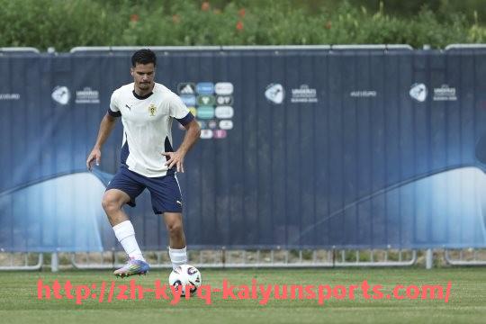 ky开云-世俱杯最新球队动态汇总：伤病、阵容、状态一览